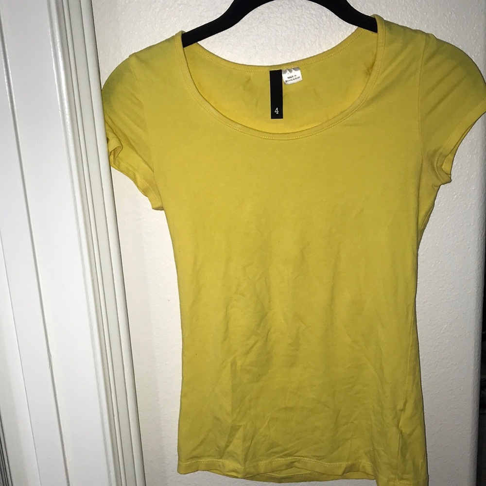 T-SHIRT